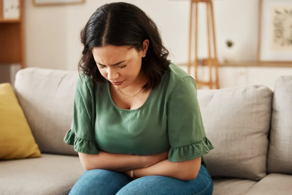what does anxiety stomach pain feel like
